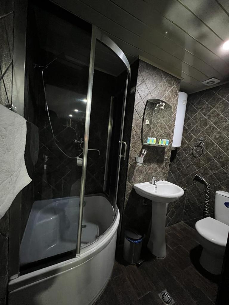 Elno Hotel Tbilisi Room photo