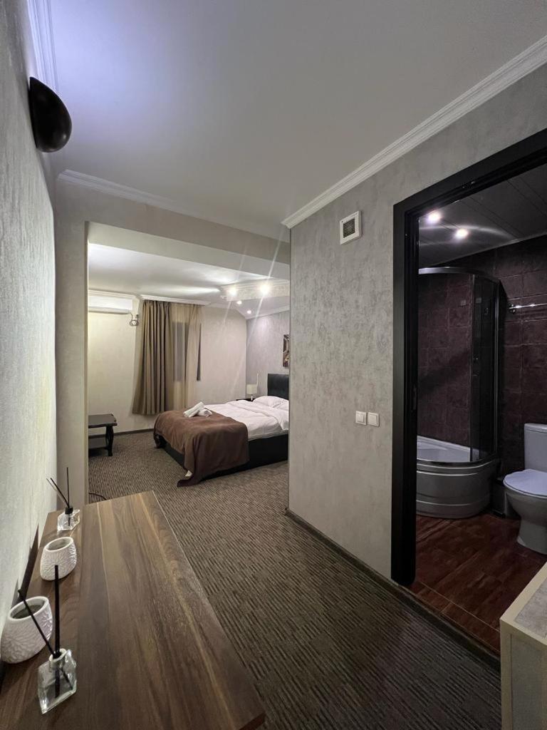 Elno Hotel Tbilisi Room photo